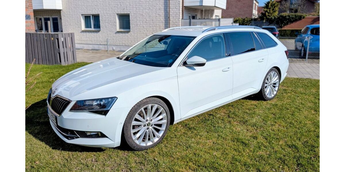 Skoda Superb 134.000 km 17.999 &euro; Detmold 32756