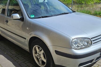 VW Golf 223.200 km 550 &euro; Oberlungwitz 09353
