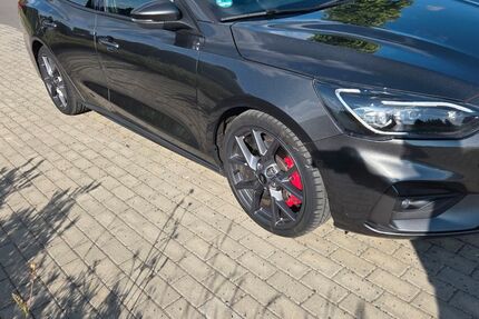 Ford Focus 155.000 km 19.800 &euro; Melchow 16230