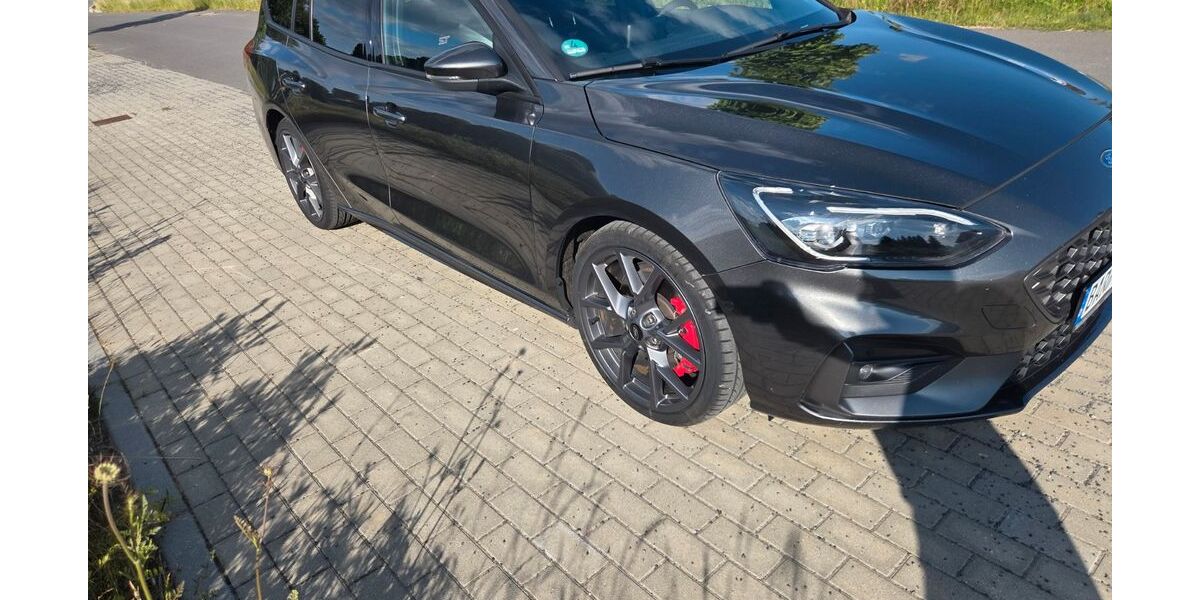 Ford Focus 155.000 km 19.800 &euro; Melchow 16230