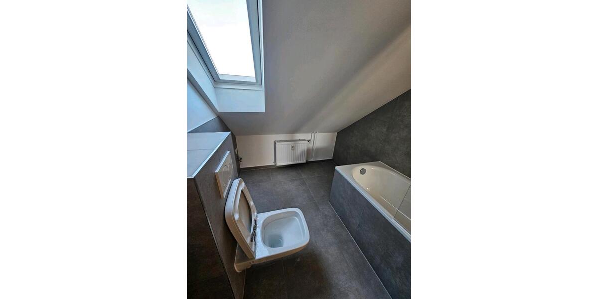 Dachgeschoßwohnung Nürnberg Hasenbuck - 2 Zimmer, 45 m&sup2;, 575&euro; | Angebot:25393383