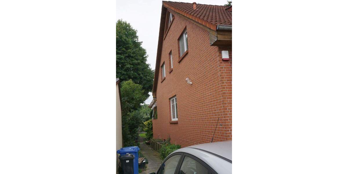 Ihr neues Zuhause: Doppelhaushälfte mit sonnigem Garten 4 zimmer