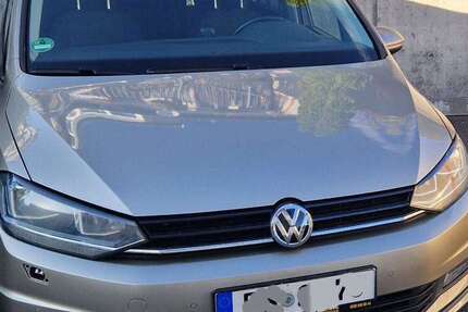 VW Touran 97.975 km 15.499 &euro; Remscheid 42853