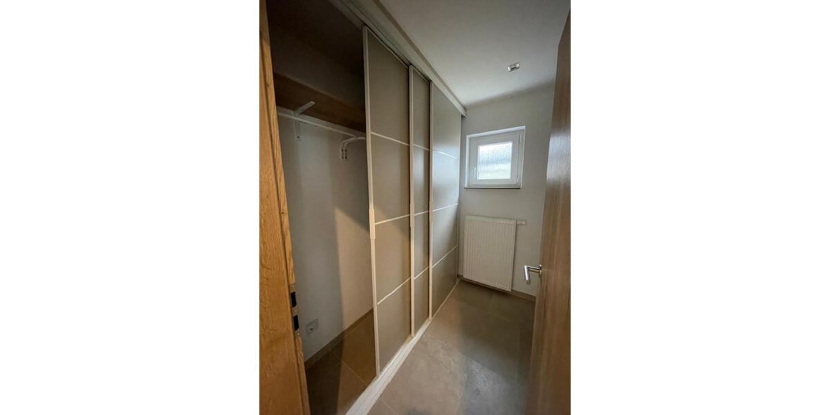 Erdgeschoßwohnung Kaiserslautern Bahnheim - 2.5 Zimmer, 106 m&sup2;, 1.490&euro; | Angebot:25382131