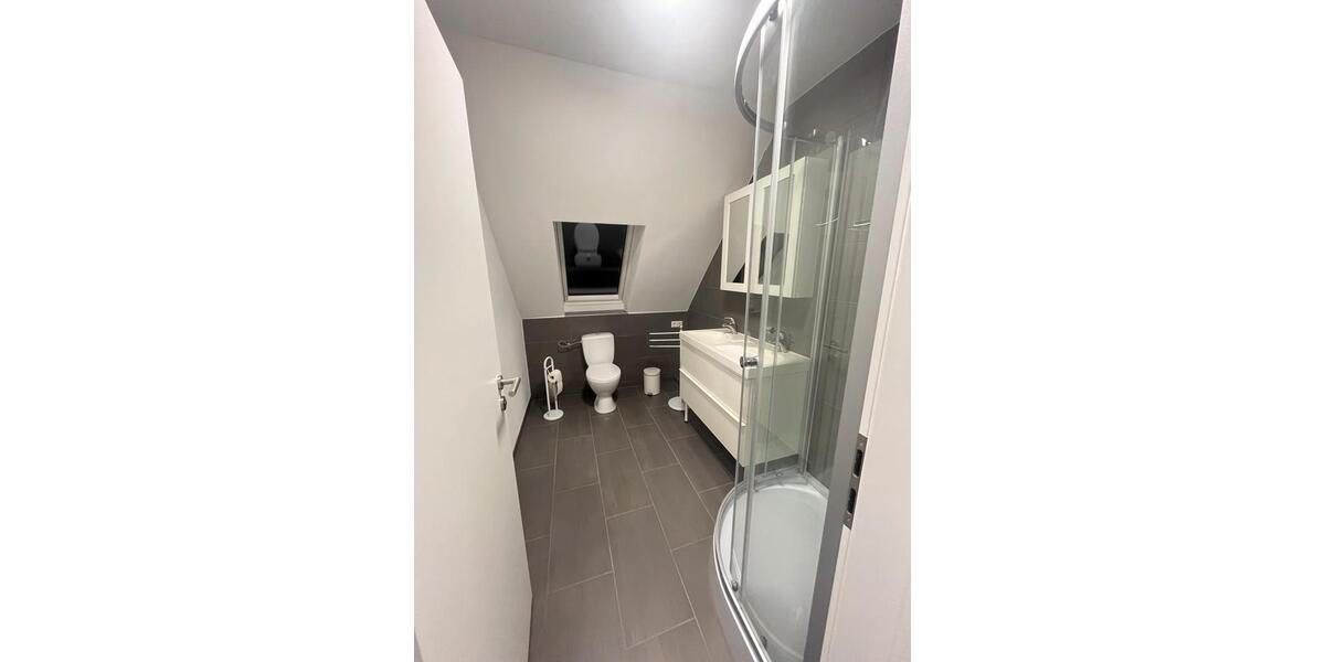 Dachgeschoßwohnung Horneburg - 1 Zimmer, 73 m&sup2;, 500&euro; | Angebot:25903343