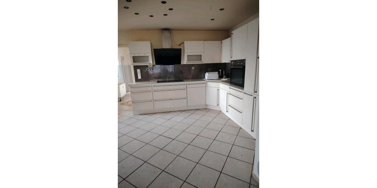Erdgeschoßwohnung Elsdorf - 4 Zimmer, 135 m&sup2;, 1.420&euro; | Angebot:26656978