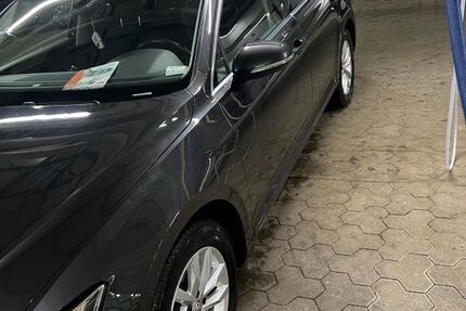 VW Passat 143.200 km 15.500 &euro; Kassel 34125
