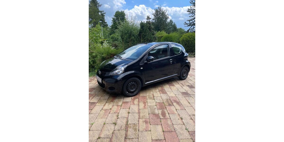 Toyota Aygo (X) 91.342 km 2.350 &euro; Goch 47574