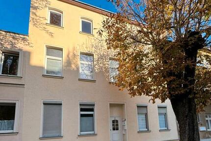 Wohnung Bernburg (Saale) - 1 Zimmer, 35 m&sup2;, 210&euro; | Angebot:26411637