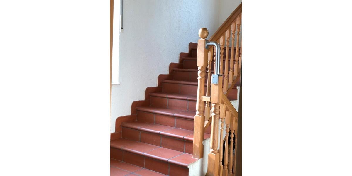 Hochparterre Borken (Hessen) - 3 Zimmer, 107 m&sup2;, 1.100&euro; | Angebot:26551694