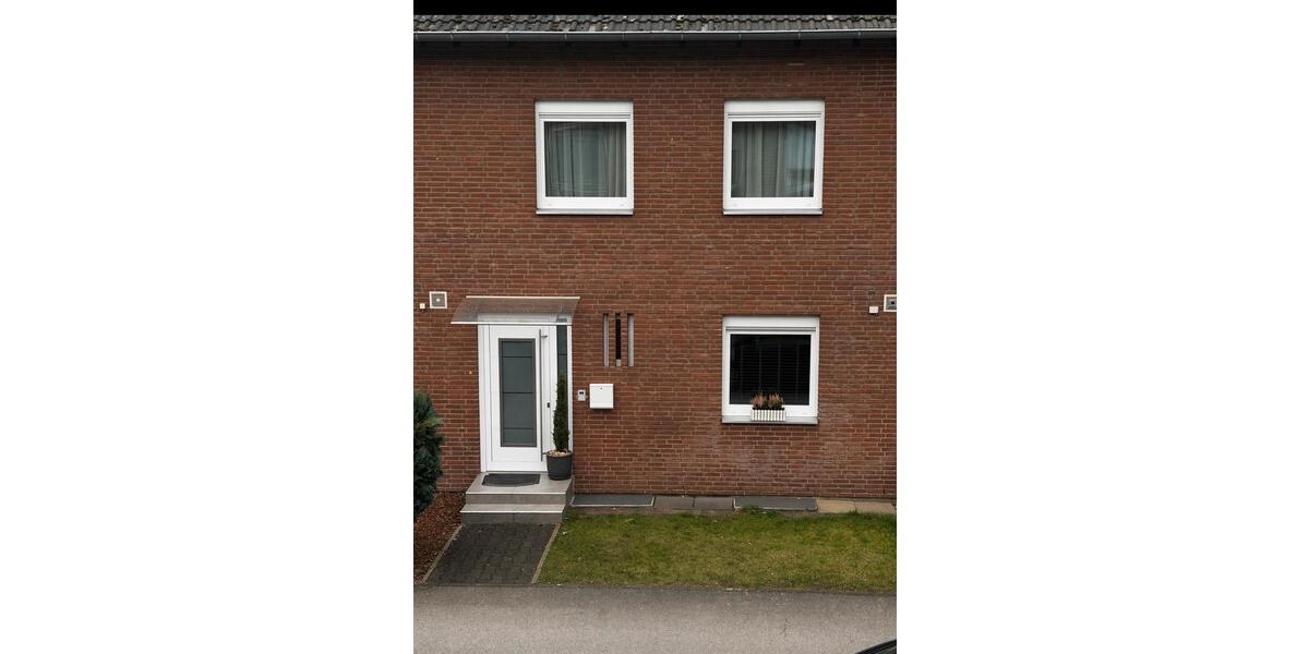 Reihenhaus Gütersloh - 6 Zimmer, 110 m&sup2;, 360.000&euro; | Angebot:26224601