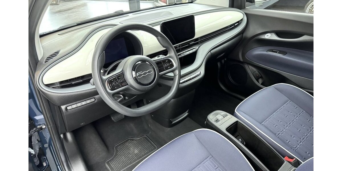 Fiat 500e Action Carplay Android Automatik 1.Hand 11.400 km 13.120 &euro; Lich 35423