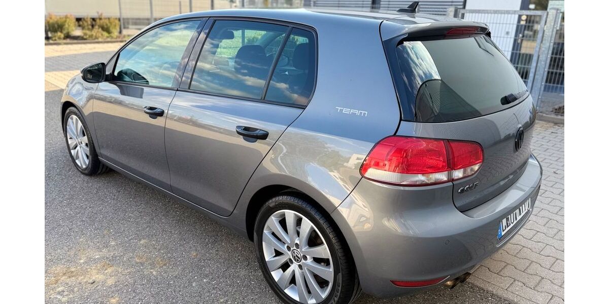 VW Golf 202.000 km 6.600 &euro; Böblingen 71034