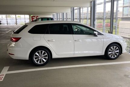 Seat Leon 58.294 km 14.600 &euro; München 81369