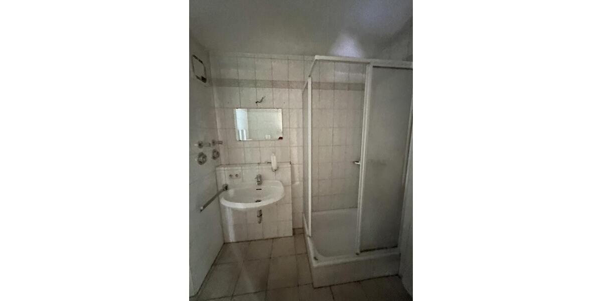 Dachgeschoßwohnung Landau an der Isar - 2 Zimmer, 61 m&sup2;, 480&euro; | Angebot:26341405