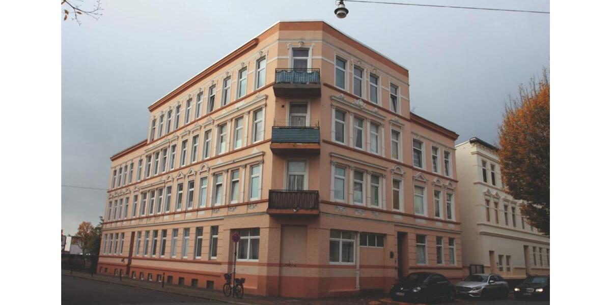 Günstige Mansarden- & Balkonwohnung in Wilhelmshaven - Bant 5 zimmer