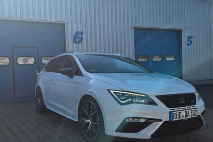 Seat Leon 84.000 km 19.500 &euro; Niedernhausen 65527