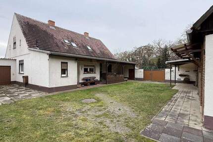 Einfamilienhaus mit Nebengelass auf großem Grundstück nahe Spreewald 7 zimmer