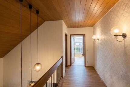 Haus Burladingen - 8 Zimmer, 180 m&sup2;, 1.200&euro; | Angebot:27314796