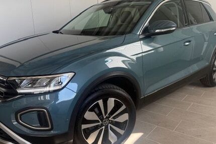 VW T-Roc 20.760 km 27.950 € Arnsberg 59823