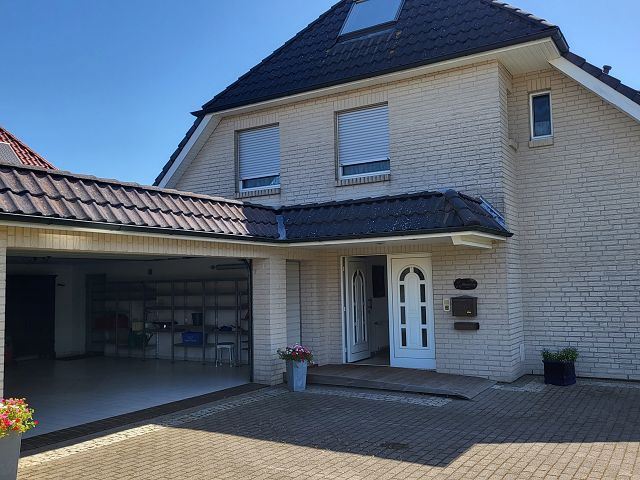 Modernes Zweifamilienhaus mit riesiger Bürofläche und Doppelgarage - Preis auf Nachfrage. - Zweifamilienhaus Asendorf b Bruchhausen-Vilsen Vilsen | Angebot:27039537
