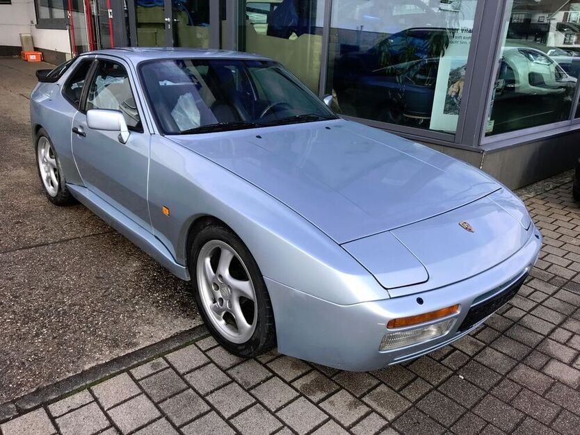944