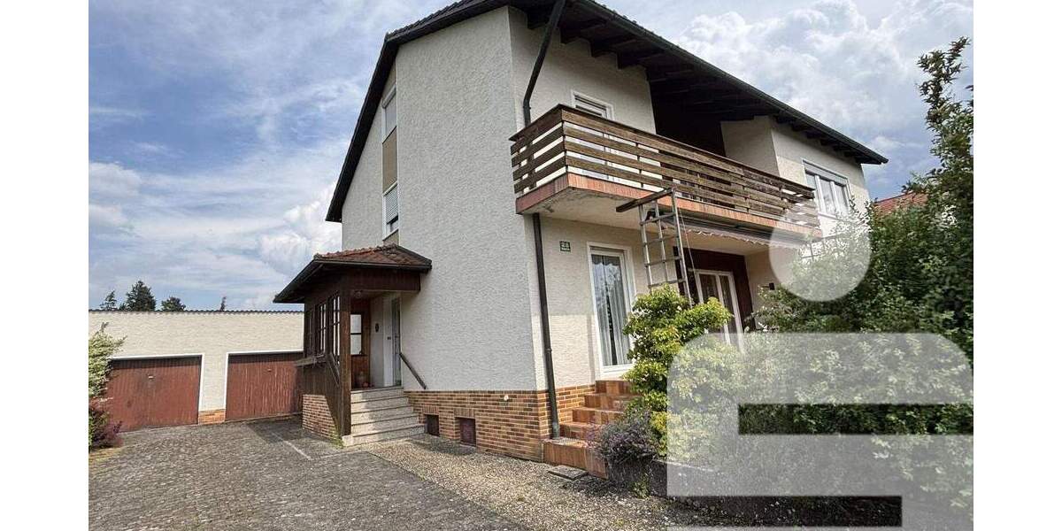 Mehrfamilienhaus, Wohnhaus Pfreimd - 7 Zimmer, 200 m&sup2;, 398.000&euro; | Angebot:25731600