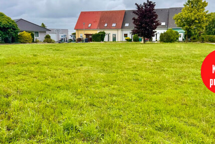 HORN IMMOBILIEN ++ Baugrundstück in Pasewalk, Einfamilienhaus oder zwei Doppelhaushälften - Grundstück Pasewalk | Angebot:25263360