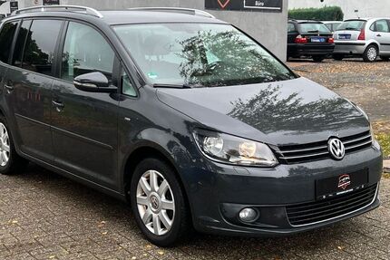 VW Touran 192.411 km 5.990 &euro; Stade 21682