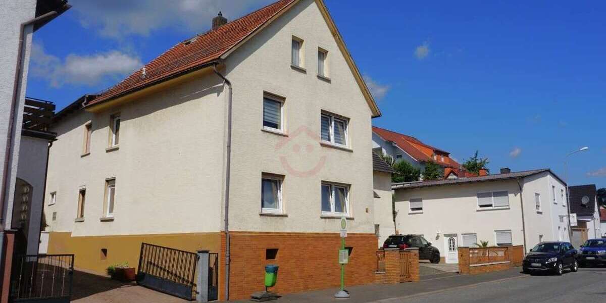 Einfamilienhaus Biebertal - 7 Zimmer, 232 m&sup2;, 398.000&euro; | Angebot:24870136