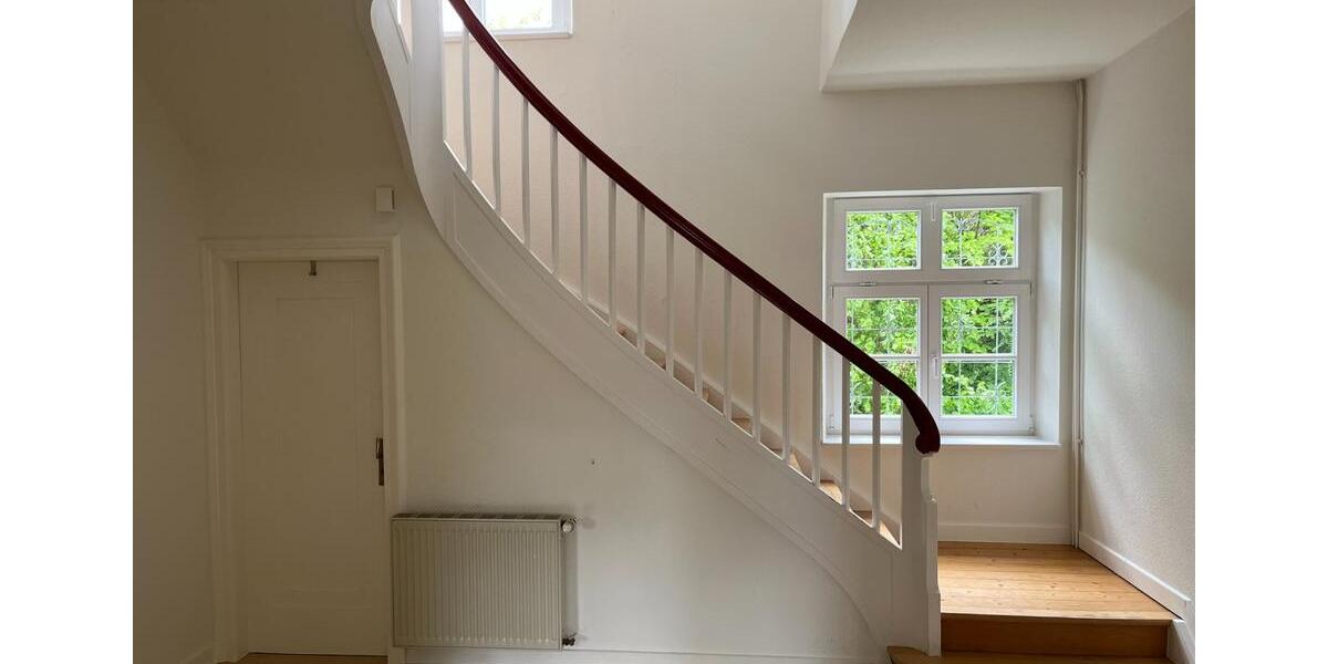 Einfamilienhaus Korbach - 8 Zimmer, 197 m&sup2;, 490.000&euro; | Angebot:24568661