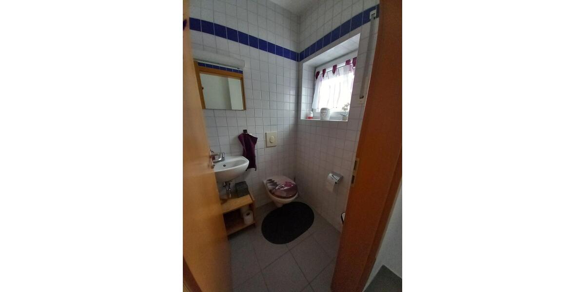 Etagenwohnung Kelheim - 6 Zimmer, 151 m&sup2;, 1.100&euro; | Angebot:25350077