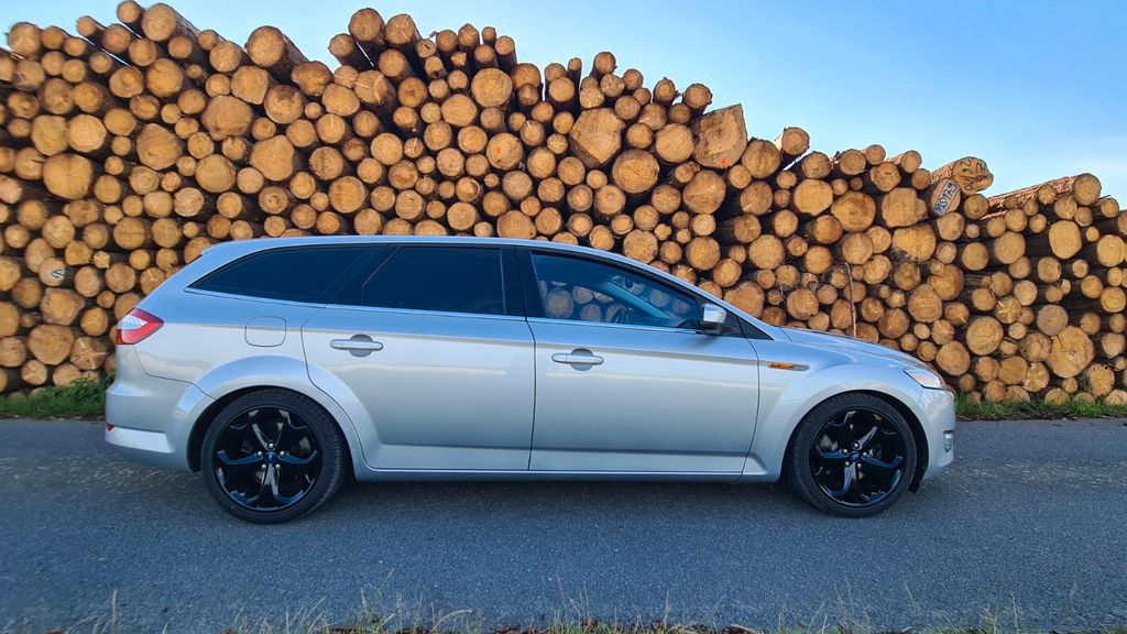 Ford Mondeo 204.000 km 4.890 &euro; Struppen 01796