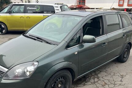 Opel Zafira 221.000 km 1.399 &euro; Cham 93413