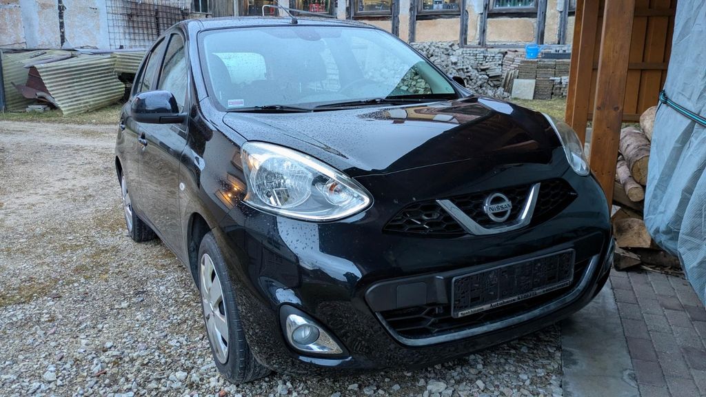 Nissan Micra 90.993 km 5.399 &euro; Hausen ob Verena 78595