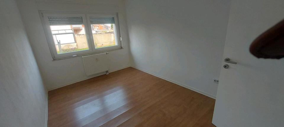 Erdgeschoßwohnung Eschweiler - 3 Zimmer, 71 m&sup2;, 560&euro; | Angebot:25571162