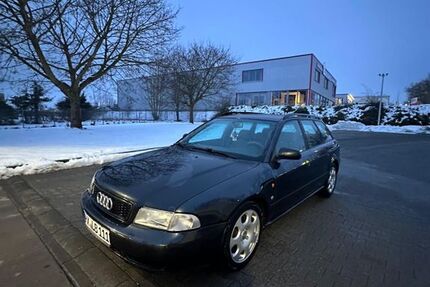 Audi A4 221.000 km 2.100 &euro; Warburg 34414