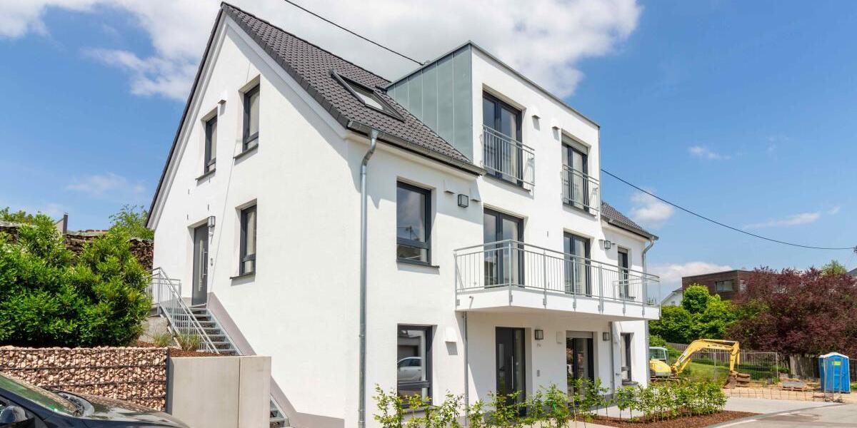 Neues vermietetes 3-Familienhaus als KFW 55 Energiesparhaus in ruhiger Lage Trier-Kernscheid - Mehrfamilienhaus, Wohnhaus Trier Kürenz | Angebot:18822982