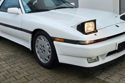 Toyota Supra 211.000 km 16.900 &euro; Planegg 82152