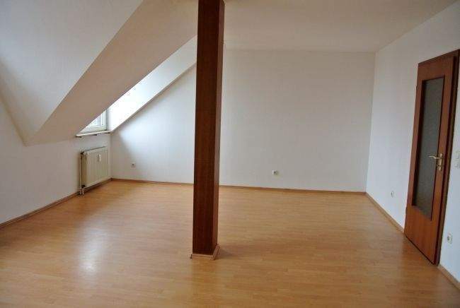 Etagenwohnung Mülheim an der Ruhr Mitte-Ost - 4 Zimmer, 93 m&sup2;, 625&euro; | Angebot:24973738