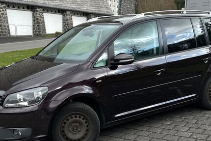 VW Touran 247.000 km 6.300 &euro; Dornburg 65599