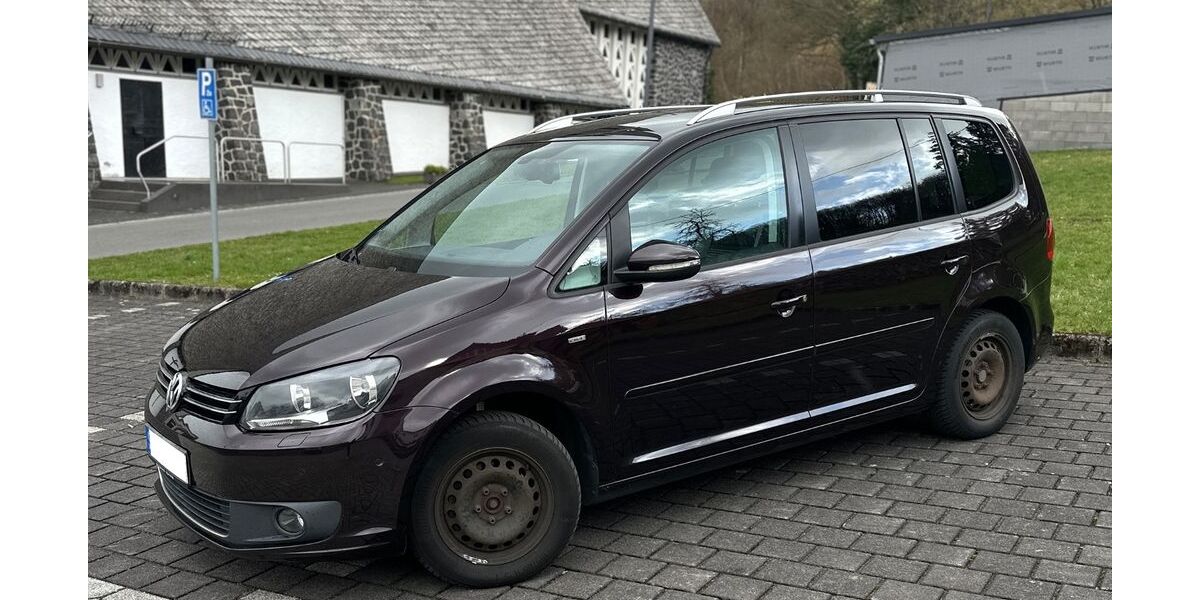 VW Touran 247.000 km 6.300 &euro; Dornburg 65599