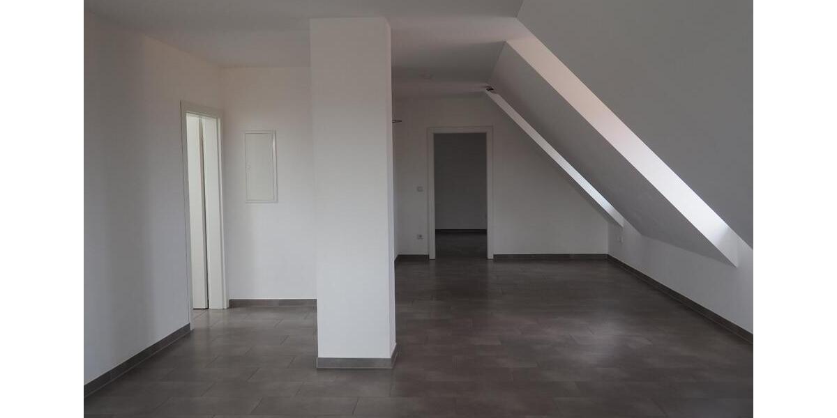 Dachgeschoßwohnung Parsberg - 2 Zimmer, 73 m&sup2;, 640&euro; | Angebot:24432699