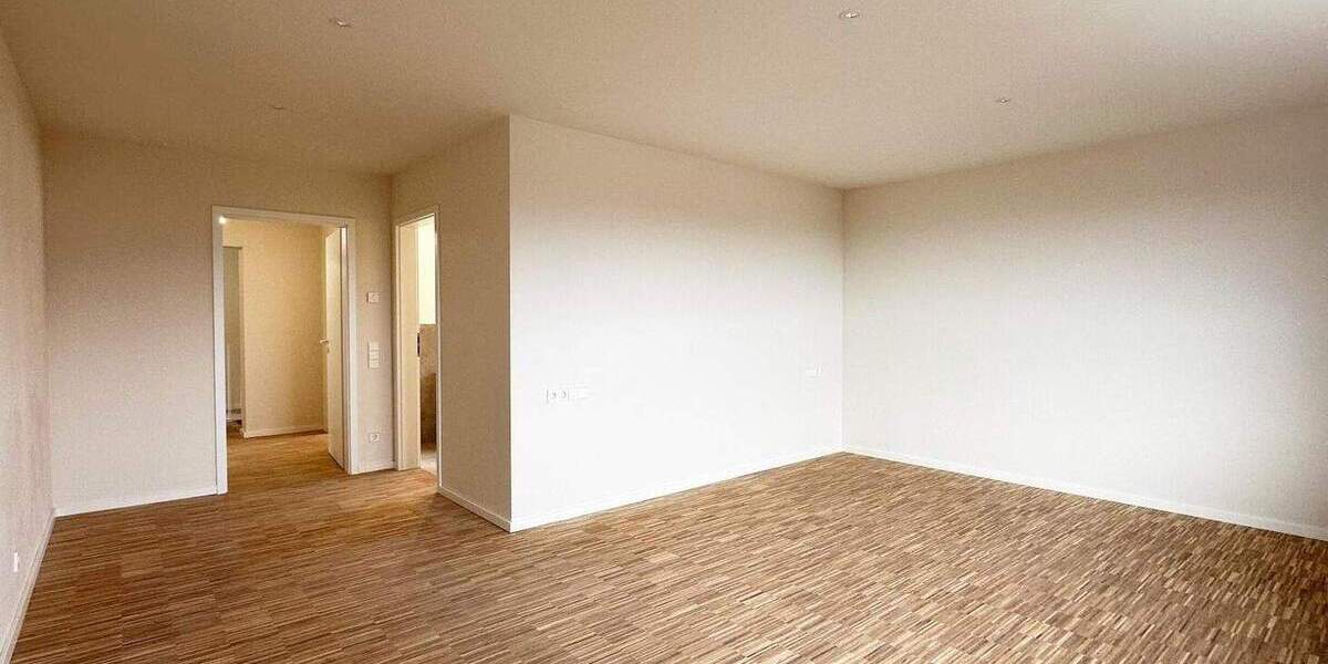 Einfamilienhaus Esslingen am Neckar Sulzgries - 6 Zimmer, 260 m&sup2;, 3.900&euro; | Angebot:24876305