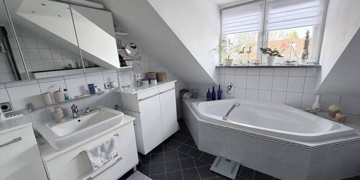 Einfamilienhaus Apfelstädt / Ermstedt Apfelstädt - 5 Zimmer, 170 m&sup2;, 1.700&euro; | Angebot:25929493