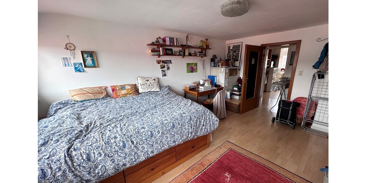 3 Zi.-DG-Wohnung mit Fernsicht in Top Lage von Stuttgart West Nähe Hölderlinplatz - Dachgeschoßwohnung Stuttgart Stuttgart-West | Angebot:26829496