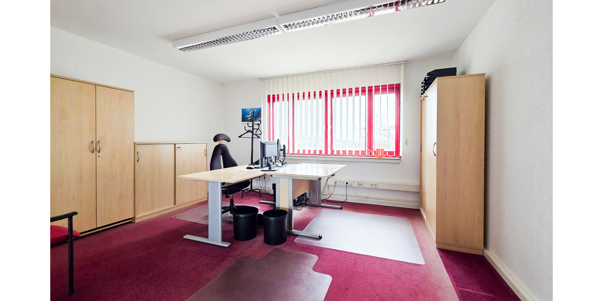 Vielseitiges Bürogebäude zum Verkauf in Gera – Schulungsräume, Parkplätze, gute Lage. - Gewerbeobjekt Gera Bieblach-Ost | Angebot:26376584