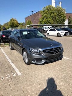 Mercedes-Benz C 220 98.000 km 18.900 &euro; Friedeburg 26446