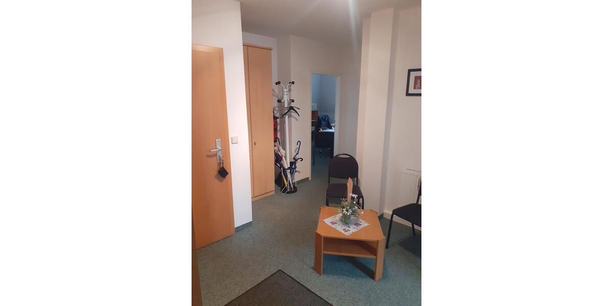 Dachgeschoßwohnung Aue-Bad Schlema Bad Schlema - 6 Zimmer, 87 m&sup2;, 450&euro; | Angebot:26059826