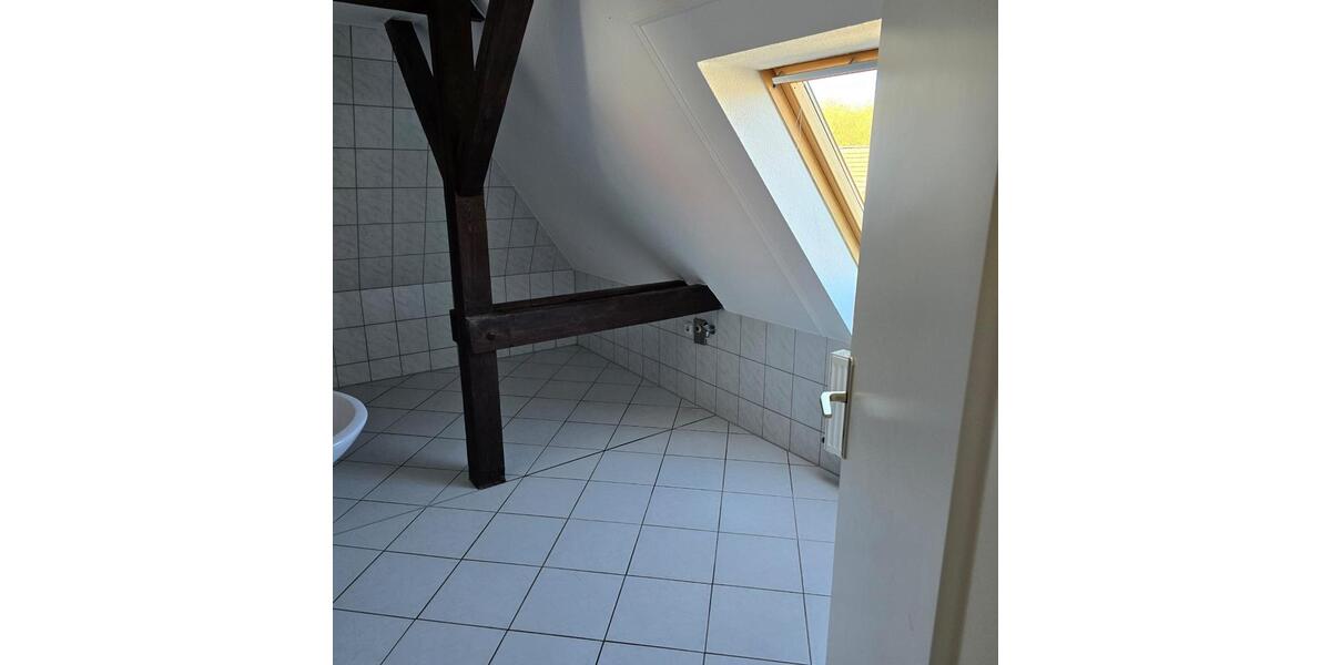 Dachgeschoßwohnung Bergen auf Rügen - 2 Zimmer, 64 m&sup2;, 450&euro; | Angebot:26382485